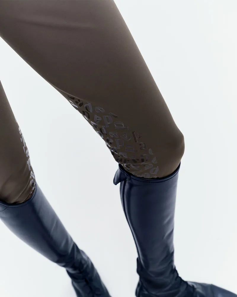 Kit New - Sculpting riding breeches with grip