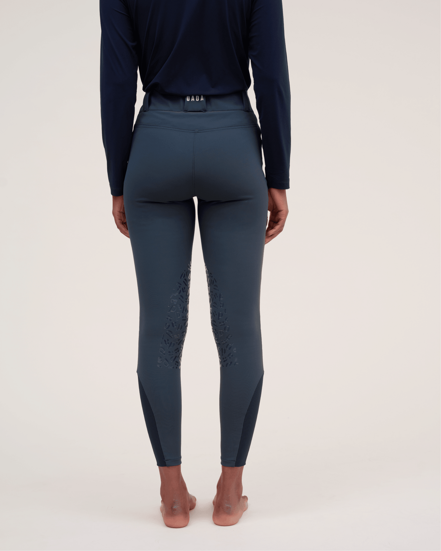 Kit New - Sculpting riding breeches with grip