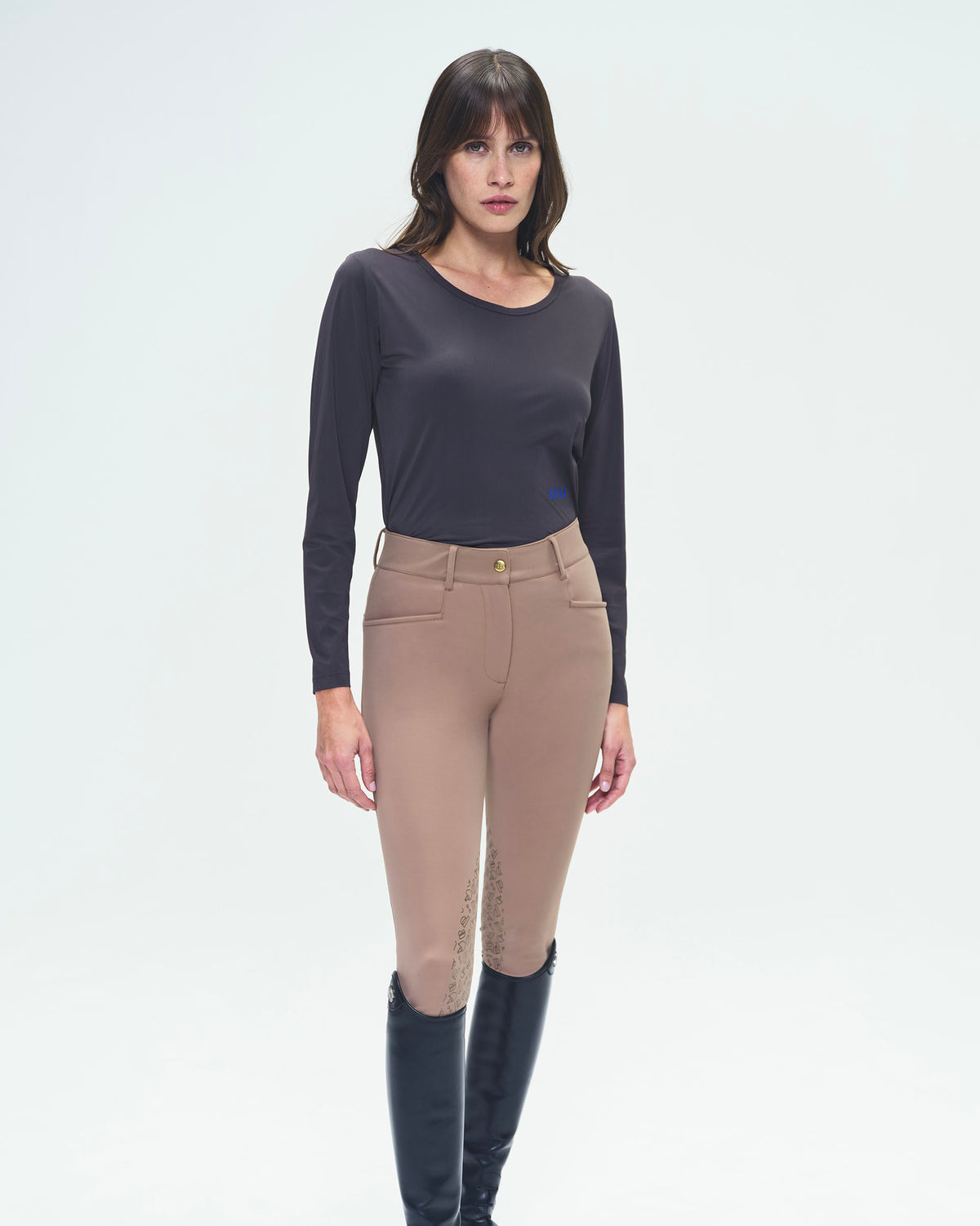 Betty ML - Burnt Earth Equestrian Technique T-Shirt