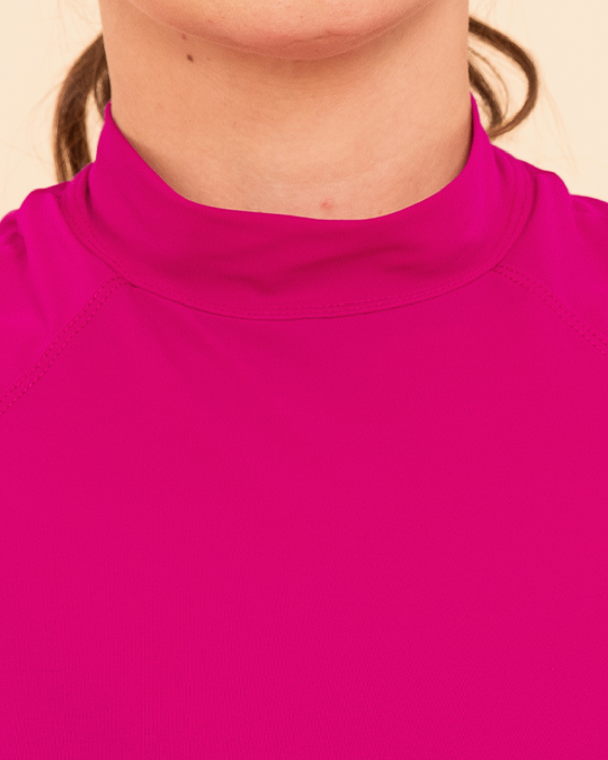 Sculpted neckline