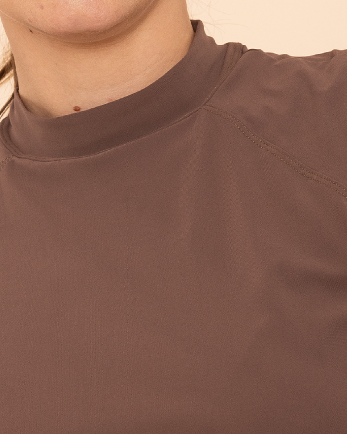 Sculpted neckline