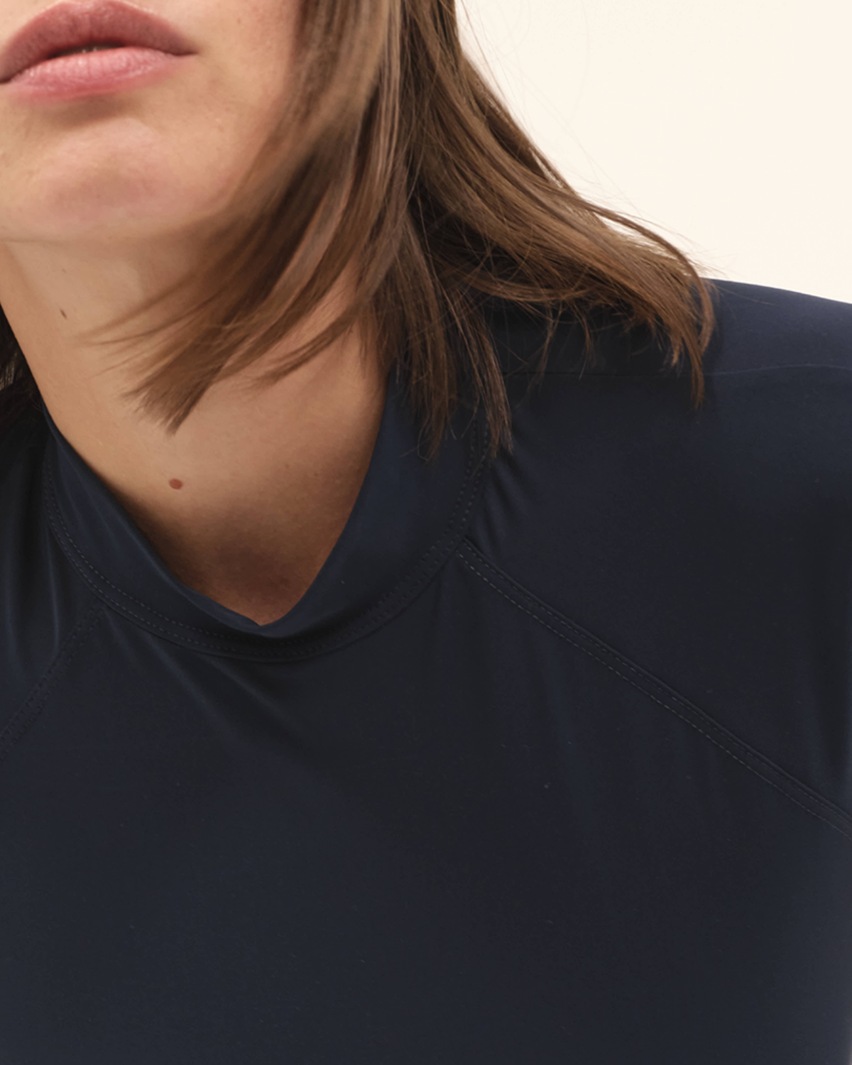 Sculpted neckline