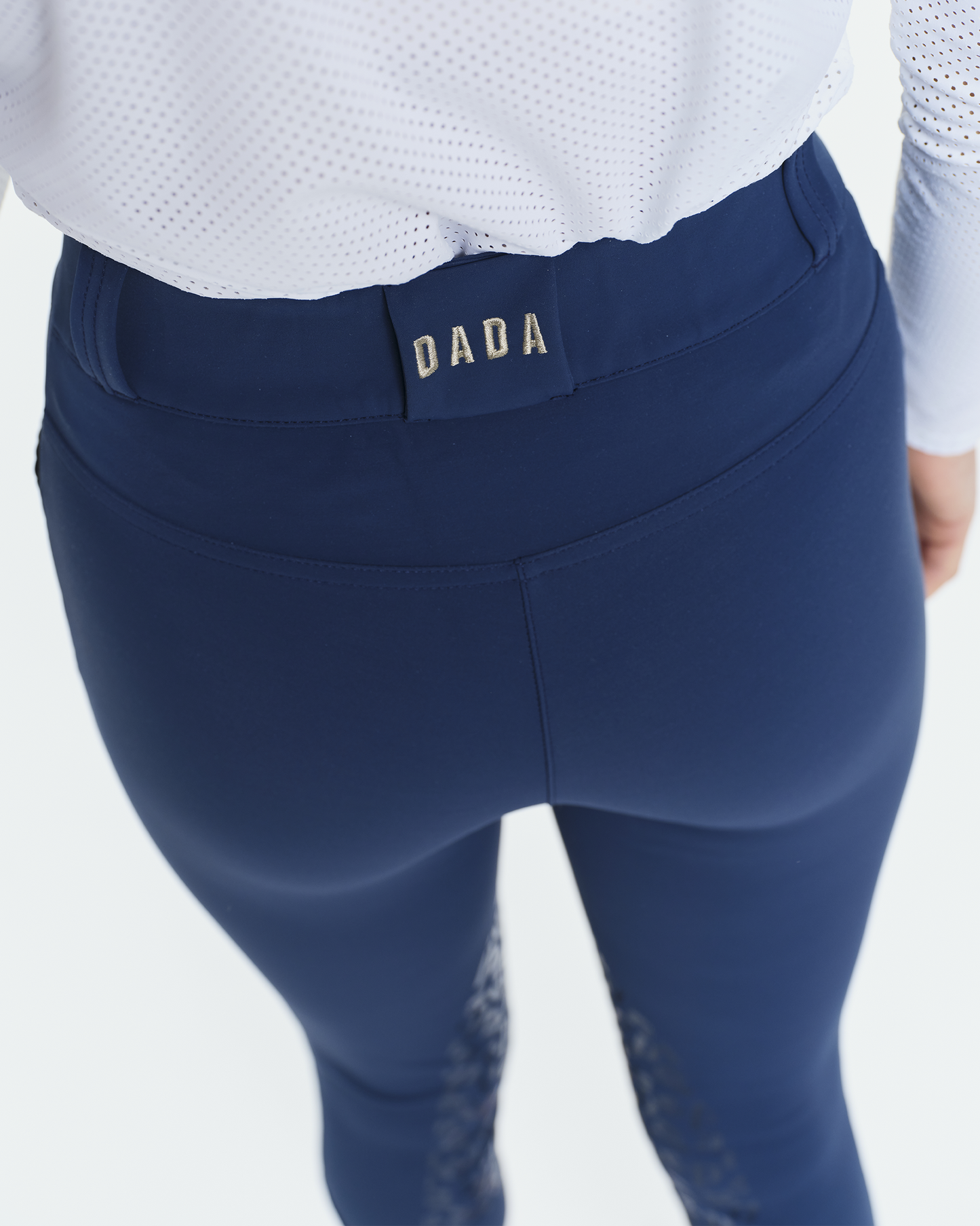 Kit New - Sculpting riding breeches with grip