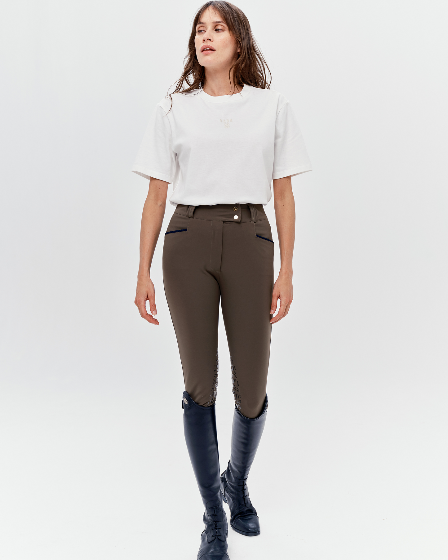 Kit New - Sculpting riding breeches with grip