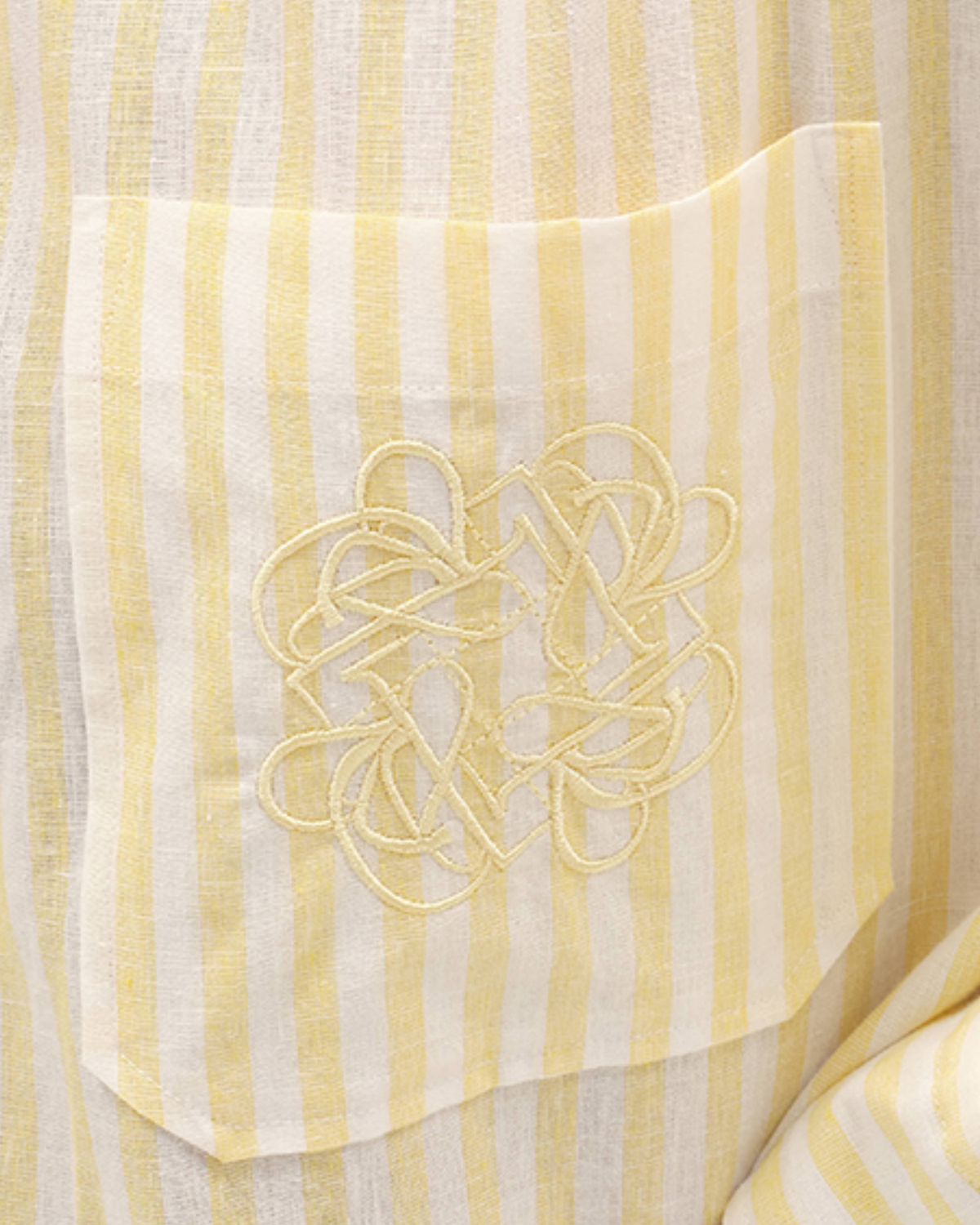 Signature pocket