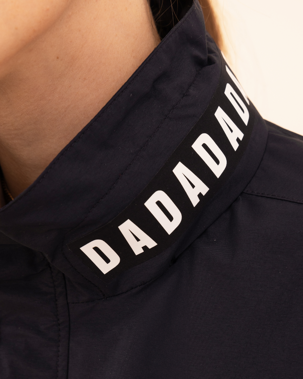 Graphic collar