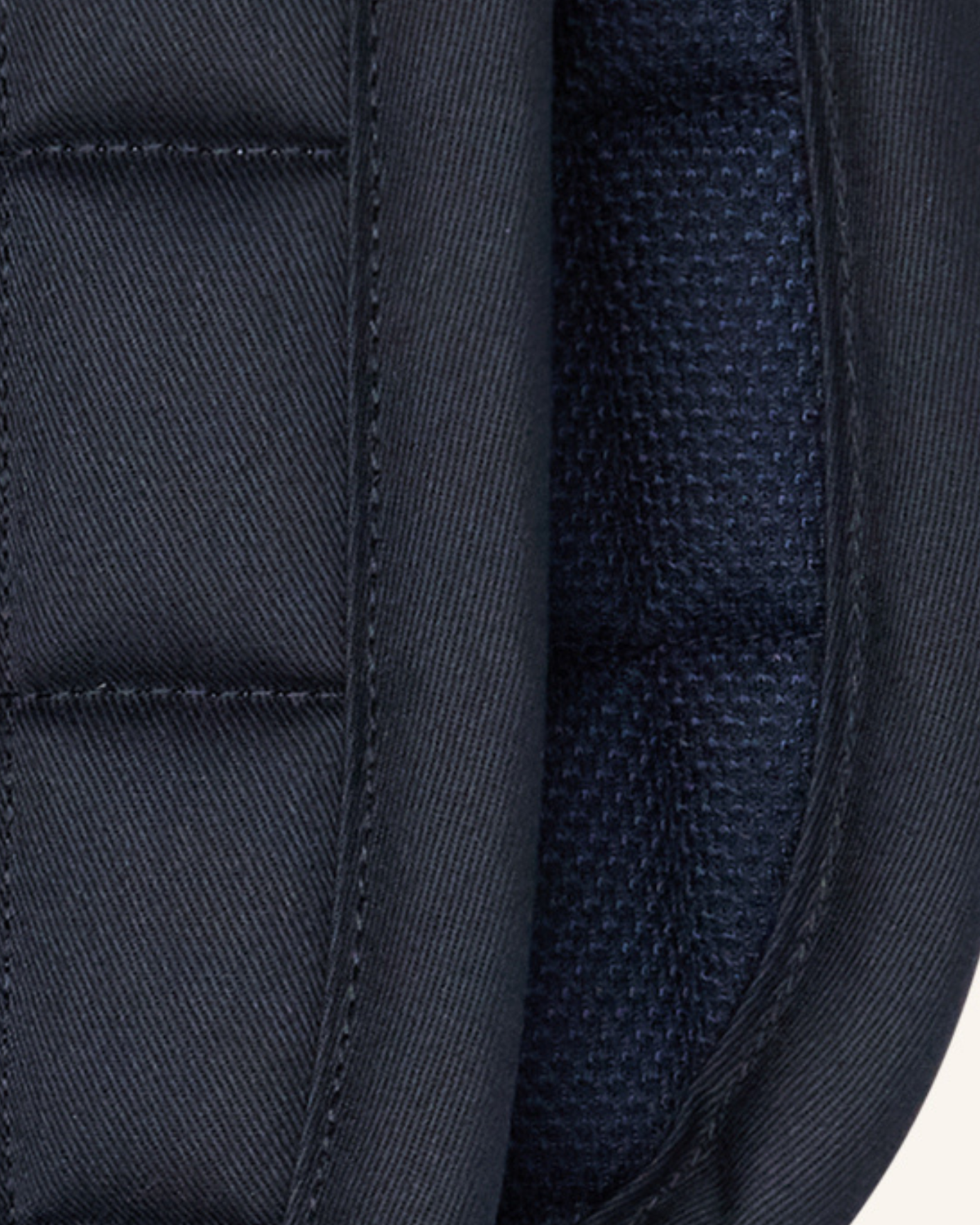 Mesh lining